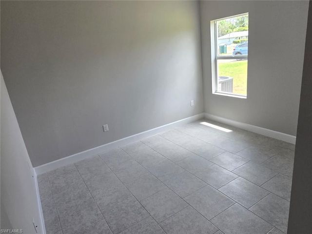 3207 68th ST W, Lehigh Acres, FL 33971