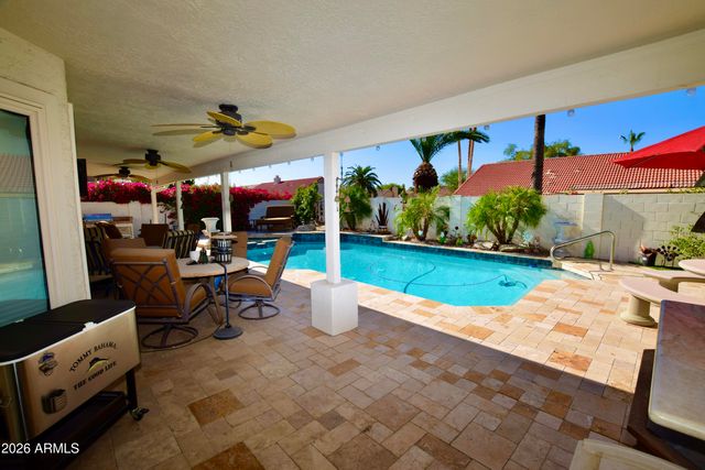 9015 E WINDROSE Drive, Scottsdale, AZ 85260