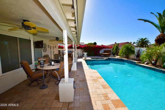 9015 E WINDROSE Drive, Scottsdale, AZ 85260