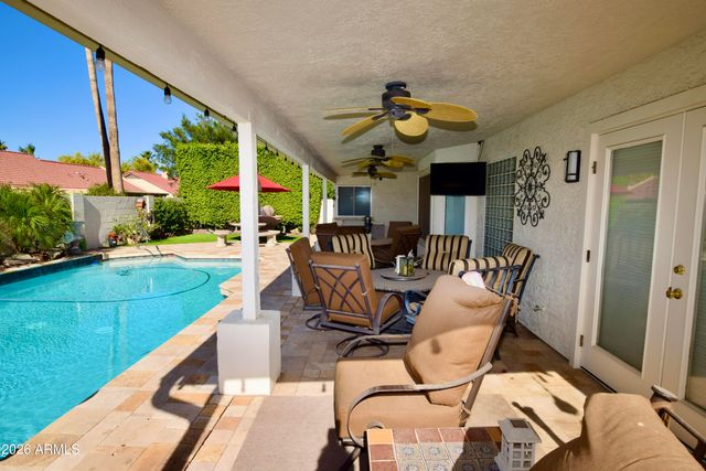9015 E WINDROSE Drive, Scottsdale, AZ 85260