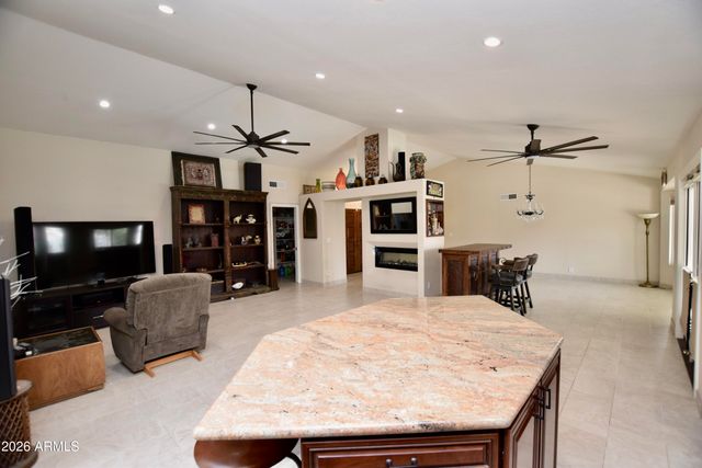 9015 E WINDROSE Drive, Scottsdale, AZ 85260