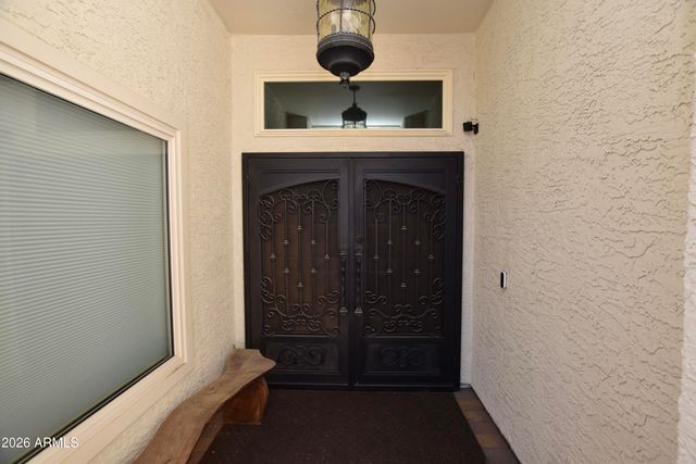 9015 E WINDROSE Drive, Scottsdale, AZ 85260