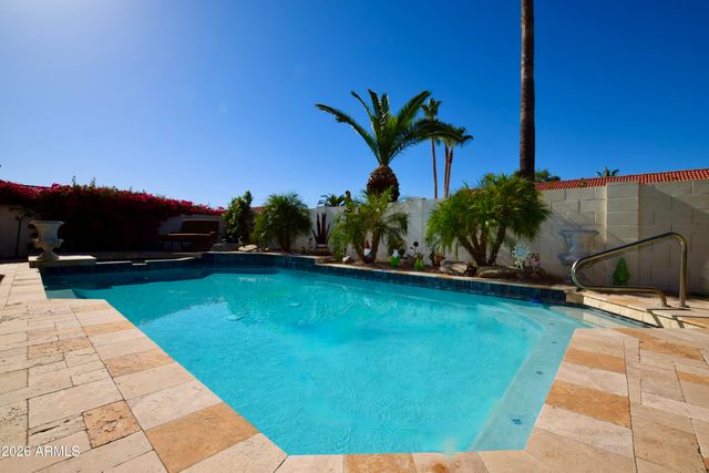 9015 E WINDROSE Drive, Scottsdale, AZ 85260