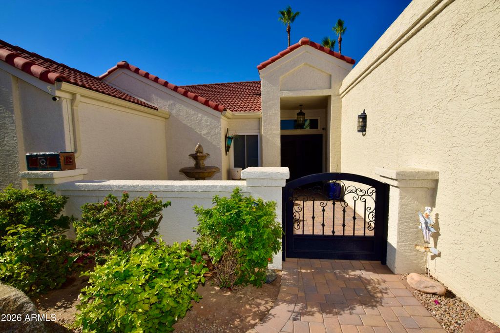 9015 E WINDROSE Drive, Scottsdale, AZ 85260 — photo 2