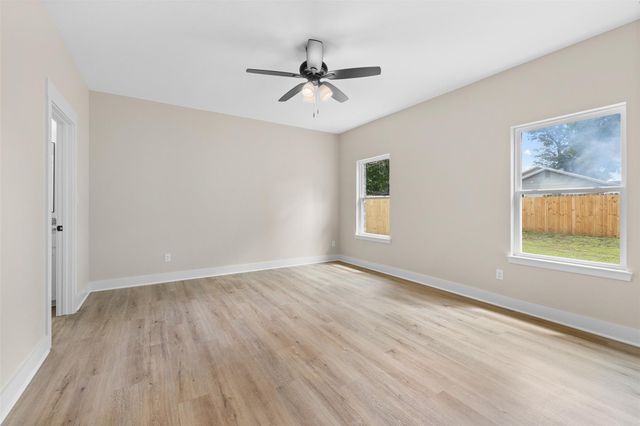 1004 White Tail CV, Lexington, TX 78947