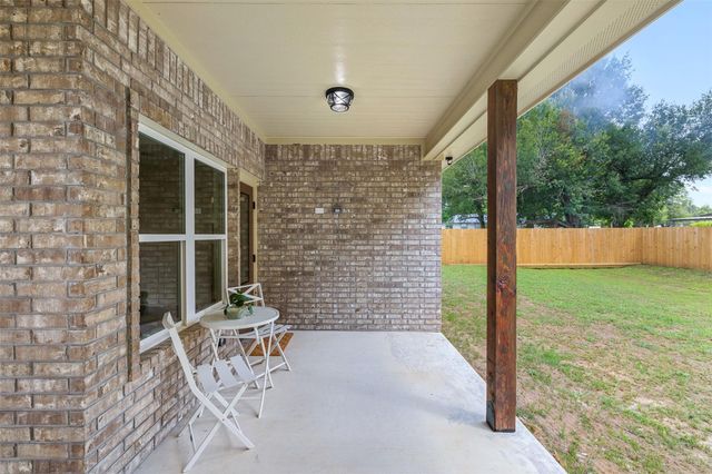 1004 White Tail CV, Lexington, TX 78947