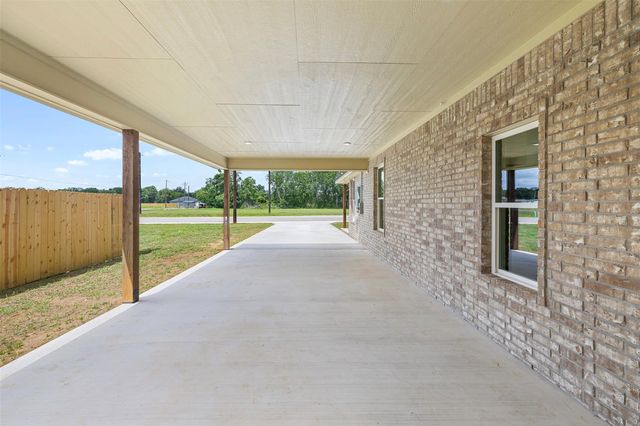 1004 White Tail CV, Lexington, TX 78947