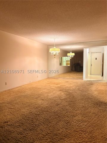 6100 NW 44th St 208, Lauderhill, FL 33319