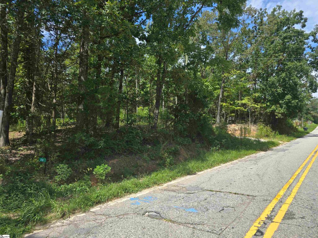 508 Pinehaven Street Extension, Laurens, SC 29360