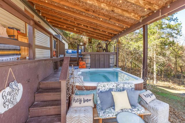 291 Columbus Road, Forsyth, MO 65653