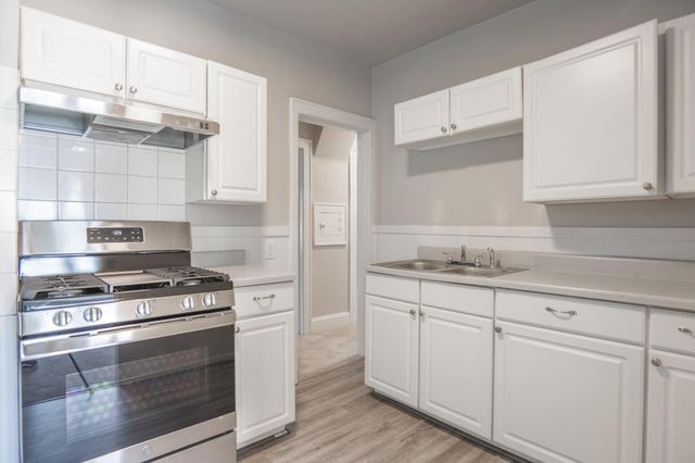 4020 Emerson Avenue N, Minneapolis, MN 55412