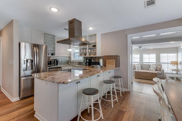 107 Brown Street, Santa Rosa Beach, FL 32459