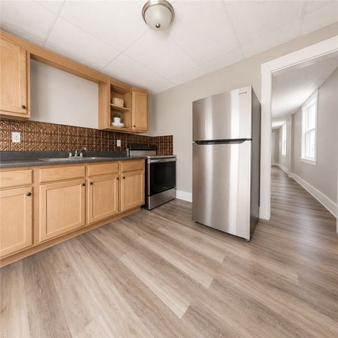 800 North St, New Kensington, PA 15068