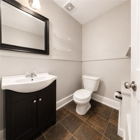 800 North St, New Kensington, PA 15068