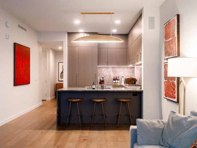 202 Nueces ST 1804, Austin, TX 78701