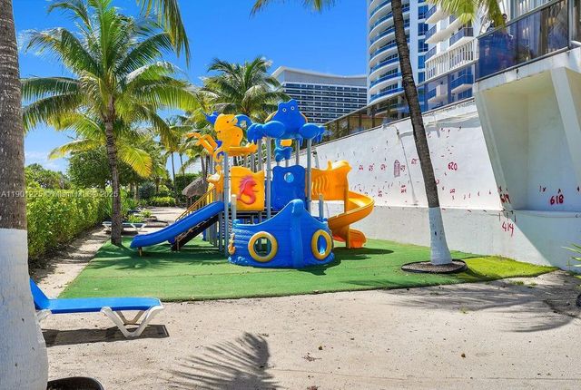 6039 Collins Ave 1402, Miami Beach, FL 33140