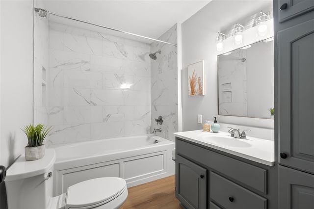 9980 S 2nd Street, Mattawan, MI 49071