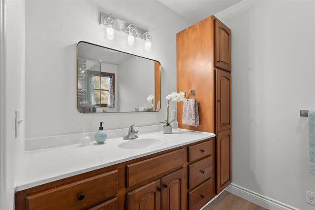 9980 S 2nd Street, Mattawan, MI 49071