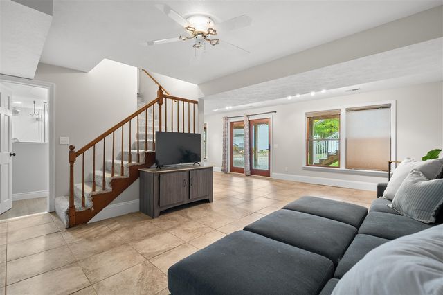 9980 S 2nd Street, Mattawan, MI 49071