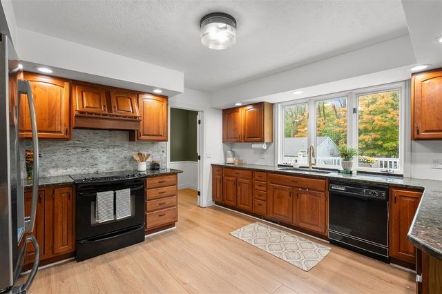 9980 S 2nd Street, Mattawan, MI 49071