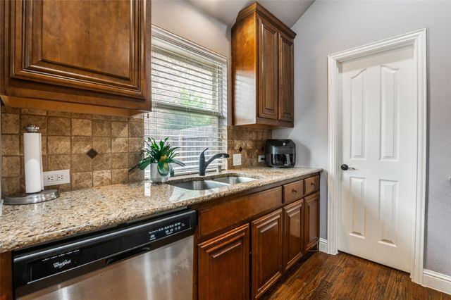 4312 Poppy Drive, Mansfield, TX 76063