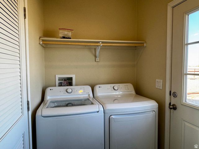 33 S 800 W, Hinckley, UT 84635