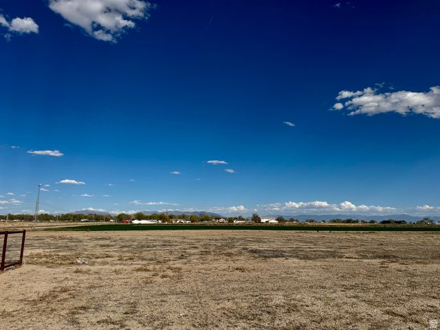 33 S 800 W, Hinckley, UT 84635