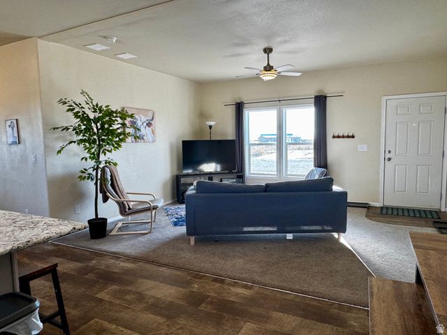 33 S 800 W, Hinckley, UT 84635