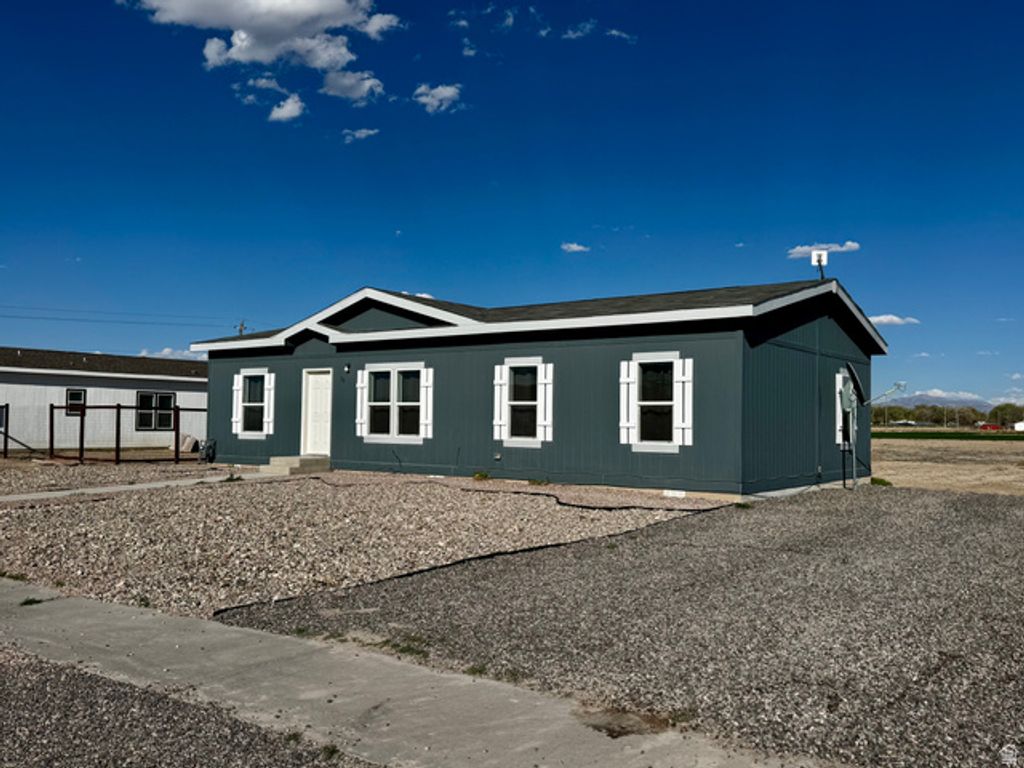 33 S 800 W, Hinckley, UT 84635