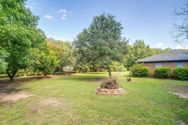 12505 White Oak Drive, Burleson, TX 76028