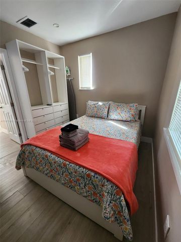 243 SW 10th Ave, Miami, FL 33130