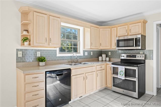 1004 Carter Drive, Georgetown, IN 47122