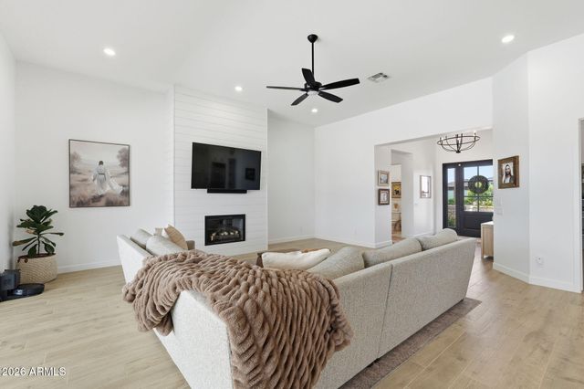 922 W JOYOUS Lane, San Tan Valley, AZ 85143