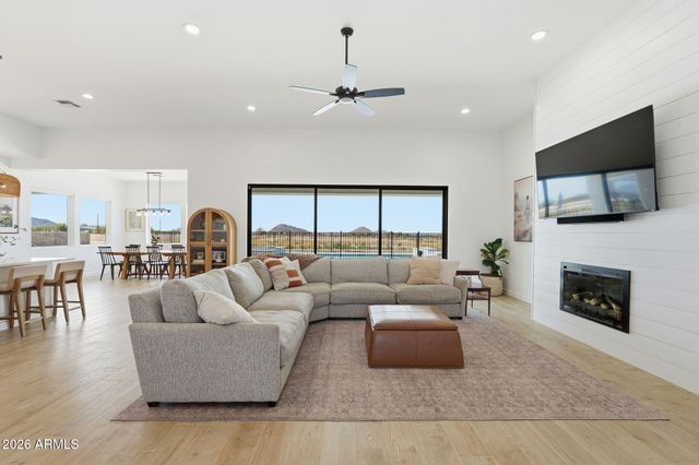 922 W JOYOUS Lane, San Tan Valley, AZ 85143