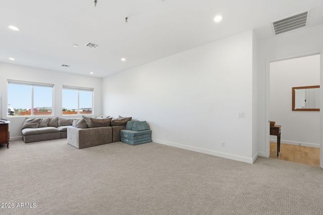 922 W JOYOUS Lane, San Tan Valley, AZ 85143