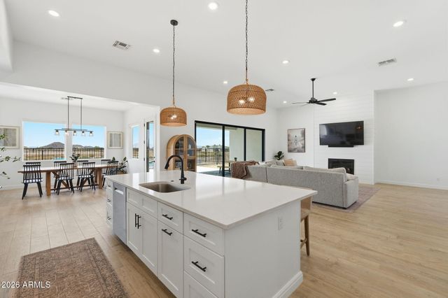 922 W JOYOUS Lane, San Tan Valley, AZ 85143