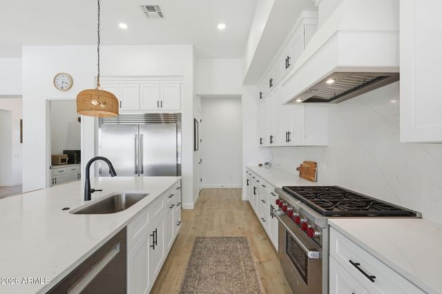 922 W JOYOUS Lane, San Tan Valley, AZ 85143