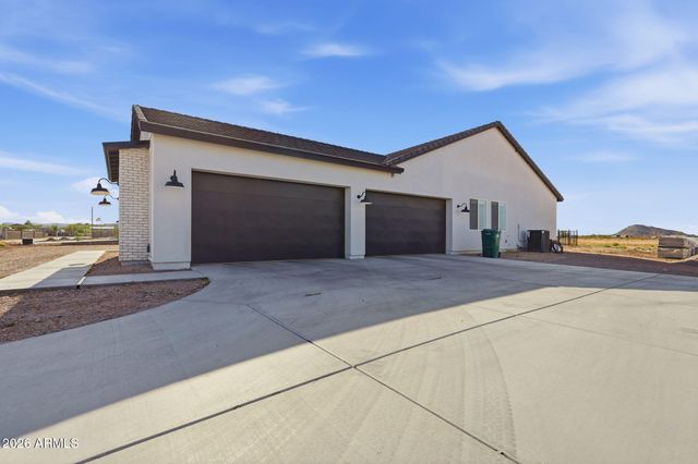 922 W JOYOUS Lane, San Tan Valley, AZ 85143