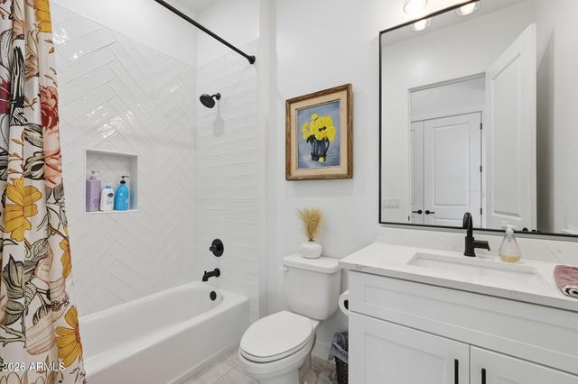 922 W JOYOUS Lane, San Tan Valley, AZ 85143