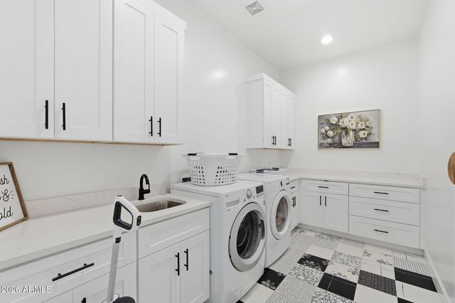 922 W JOYOUS Lane, San Tan Valley, AZ 85143