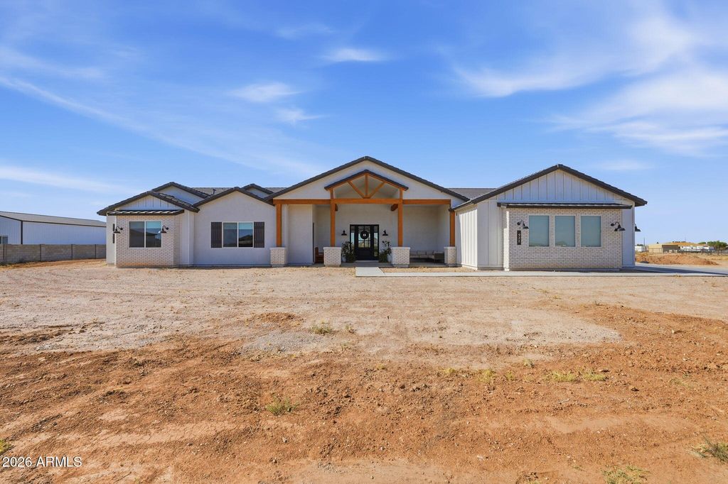 922 W JOYOUS Lane, San Tan Valley, AZ 85143