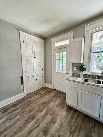 44 W Hallam Ave, City Of Washington, PA 15301