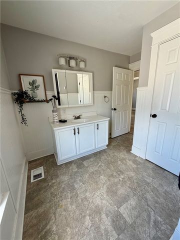 44 W Hallam Ave, City Of Washington, PA 15301