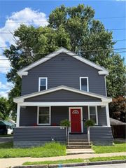 44 W Hallam Ave, City Of Washington, PA 15301