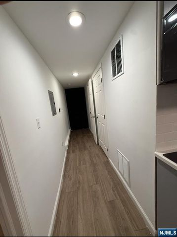 100 Rosa Parks Boulevard B1BY, Paterson, NJ 07501