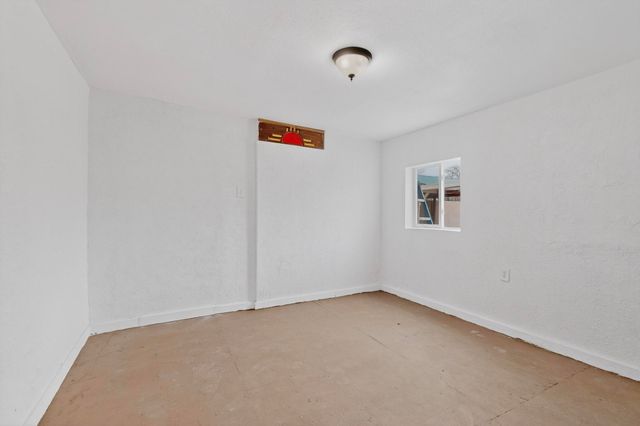 4115 5th Street NW, Albuquerque, NM 87107