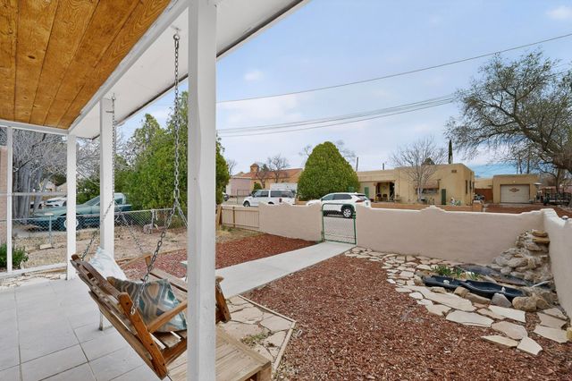 4115 5th Street NW, Albuquerque, NM 87107