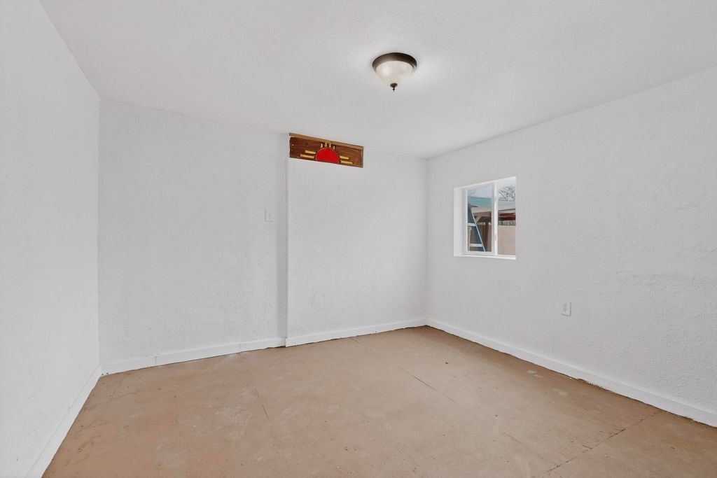 Image 23 of property listing at 4115 5th Street NW, Albuquerque, NM 87107