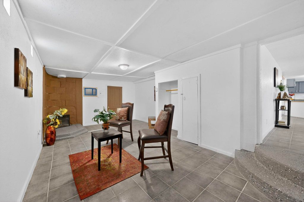 Image 27 of property listing at 4115 5th Street NW, Albuquerque, NM 87107