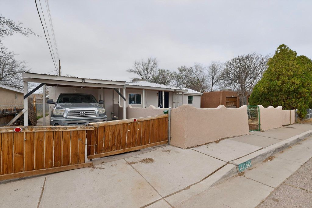 Image 41 of property listing at 4115 5th Street NW, Albuquerque, NM 87107